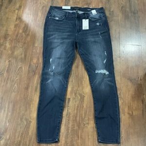 Judy Blue mid rise skinny